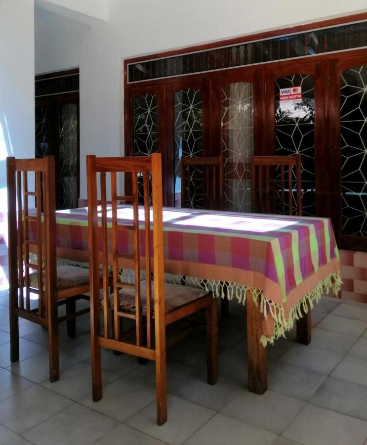 Hotel Santis Hikkaduwa Bagian luar foto