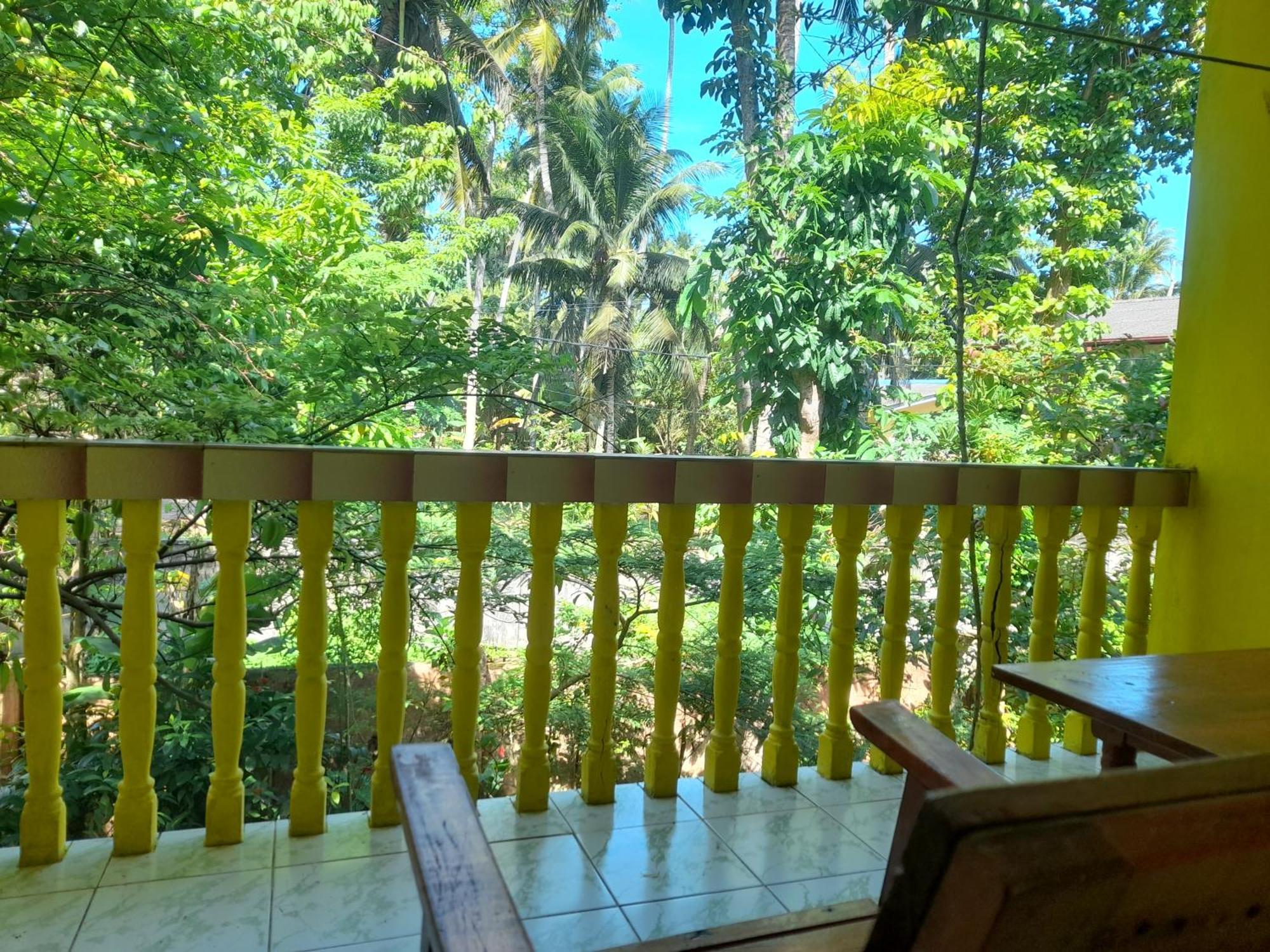 Hotel Santis Hikkaduwa Bagian luar foto